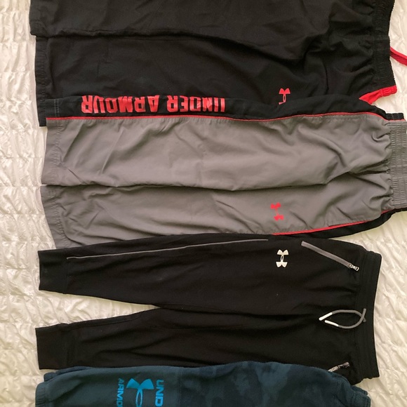 Under Armour pants - Picture 2 of 2